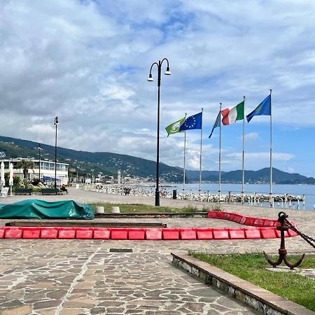 Ca' Dei Pescatori Dalle Spiagge Lavagna Bagian luar foto